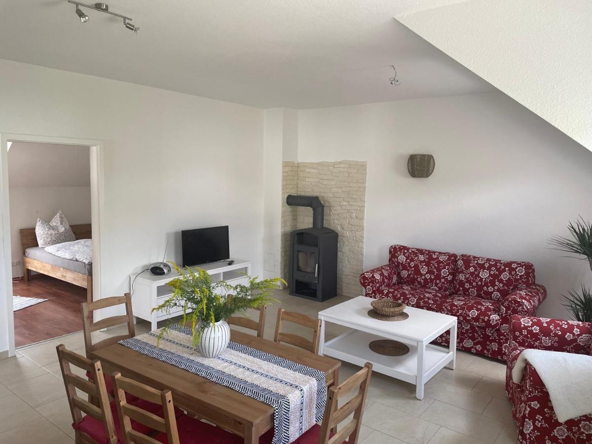 Gemuetliche Ferienwohnung Mit Kamin Stadtilm Bagian luar foto