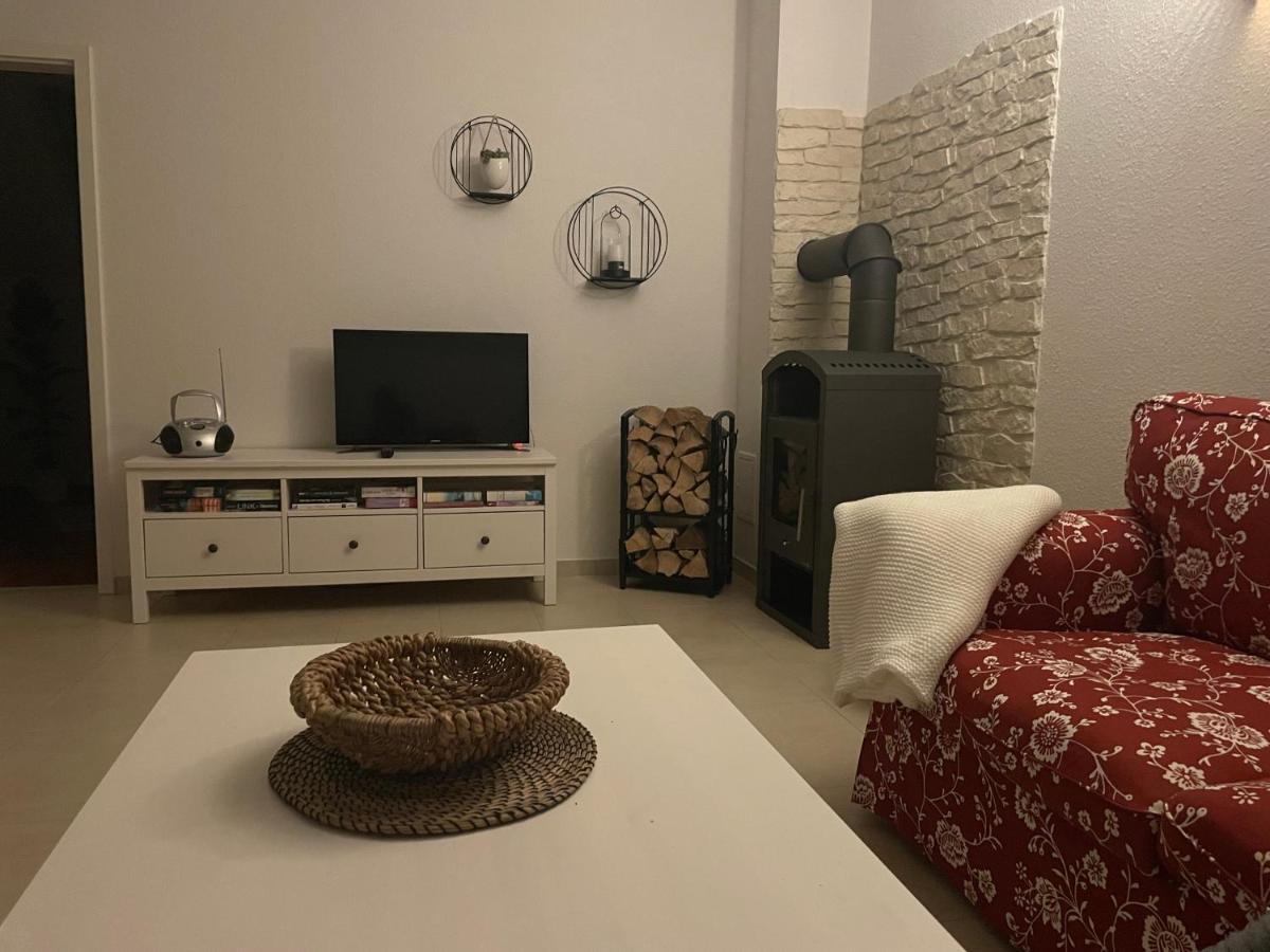 Gemuetliche Ferienwohnung Mit Kamin Stadtilm Bagian luar foto